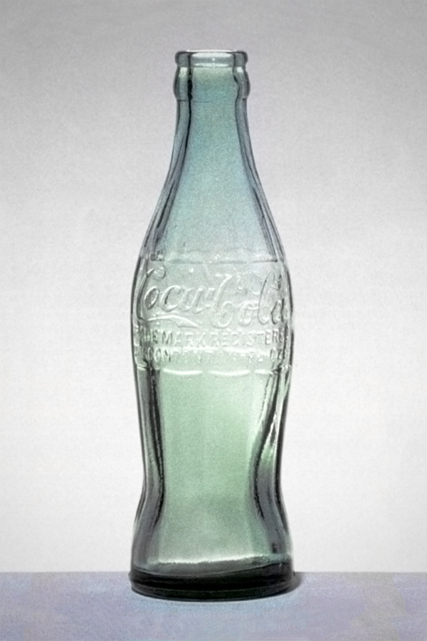 The 1915 Coca-Cola contour bottle
